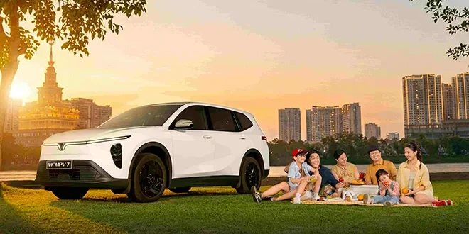Vinfast now No. 1, launches VF MPV 7