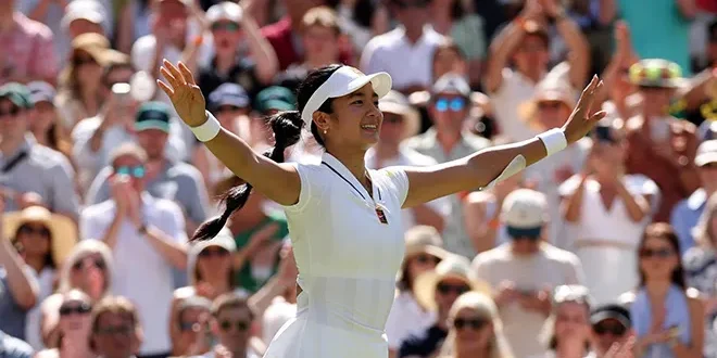 Eala dethrones Swiatek, marches to Wimbledon 4th round