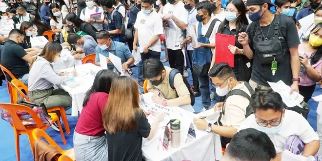 2.5 M Filipinos without jobs in May